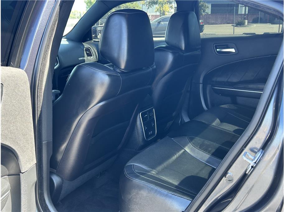 2016 Dodge Charger SXT - Photo 18