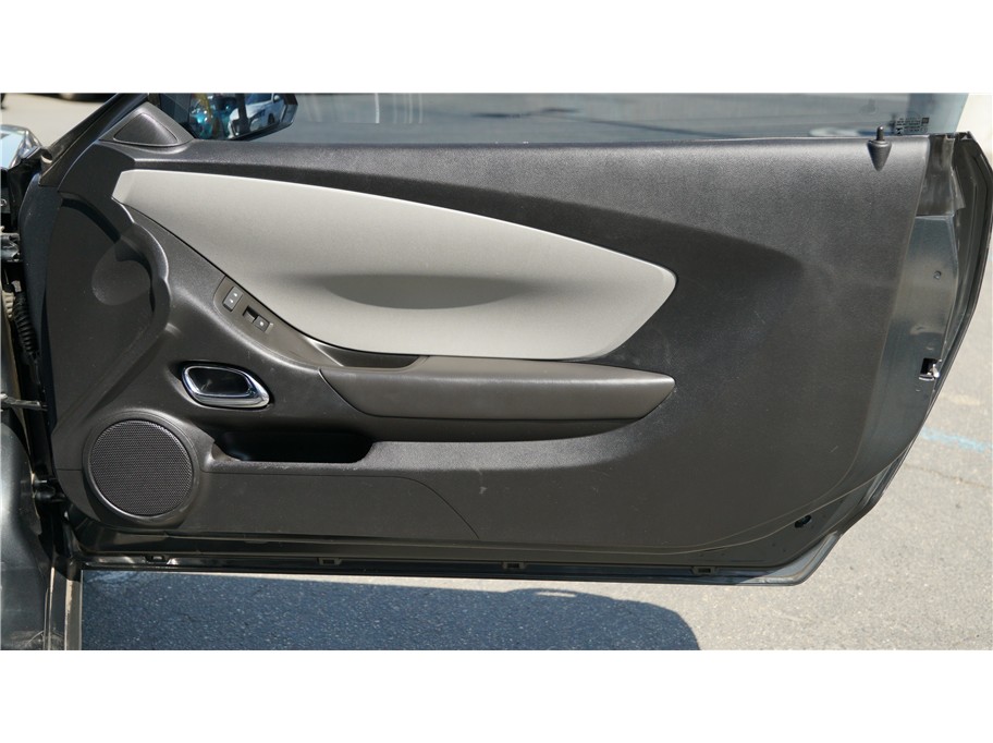 2015 Chevrolet Camaro 2LS - Photo 12