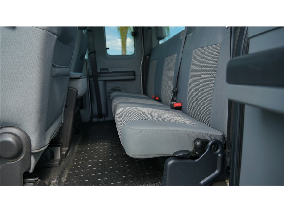 2011 Ford F-350 Super Duty XLT - Photo 15