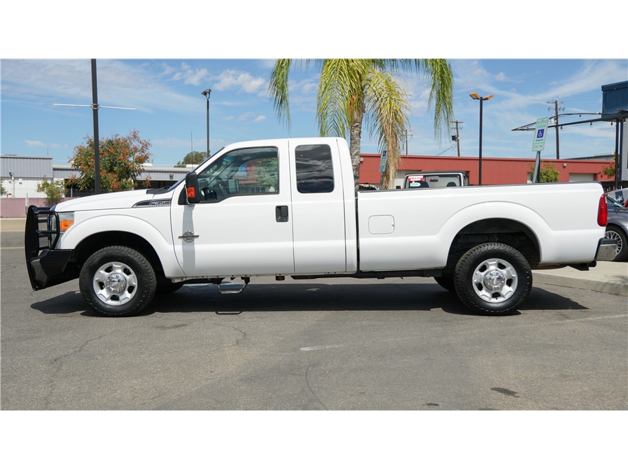 2011 Ford F-350 Super Duty XLT - Photo 8