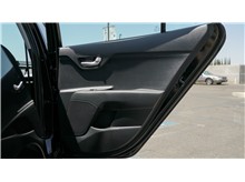 Vehicle Thumb #16
