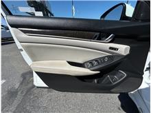 Vehicle Thumb #7