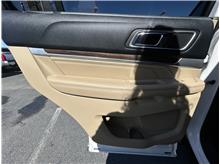 Vehicle Thumb #16