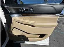 Vehicle Thumb #9