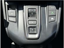 Vehicle Thumb #29