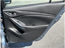 Vehicle Thumb #17
