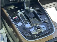 Vehicle Thumb #21