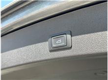Vehicle Thumb #27