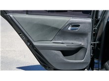 Vehicle Thumb #16
