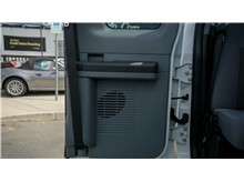 Vehicle Thumb #17