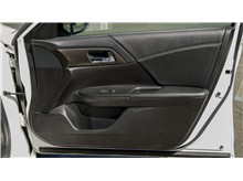 Vehicle Thumb #16