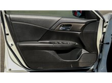 Vehicle Thumb #9