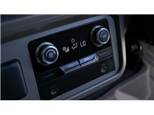 Vehicle Thumb #19