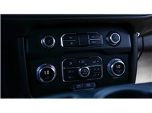 Vehicle Thumb #24