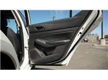 Vehicle Thumb #15