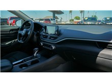 Vehicle Thumb #19