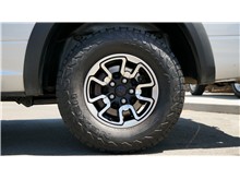 Vehicle Thumb #9