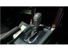 Vehicle Thumb #26