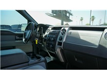 Vehicle Thumb #23