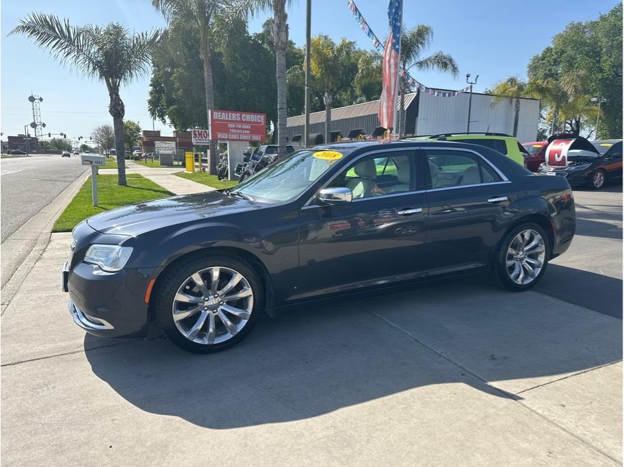 2018 Chrysler 300 from Dealers Choice