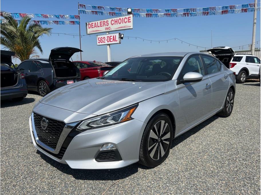 2021 Nissan Altima from Dealer Choice 2