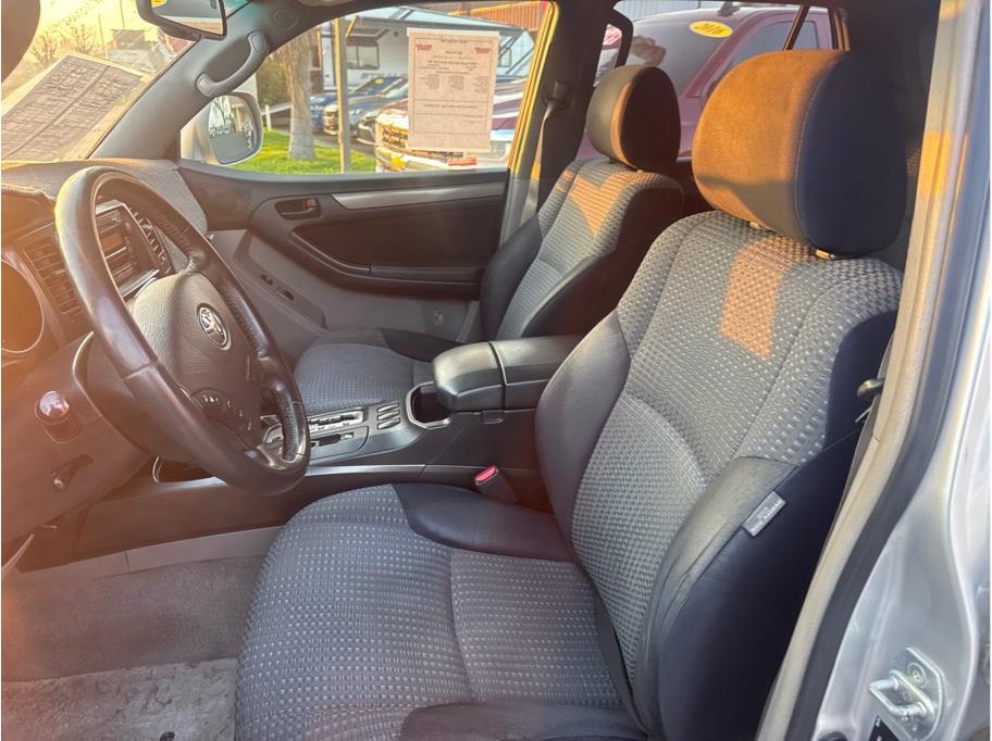 2009 Toyota 4Runner Sport - Photo 12