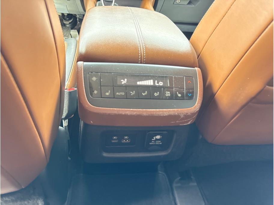2022 Nissan Pathfinder Platinum - Photo 15