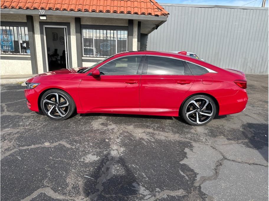 2018 Honda Accord Sport's photo