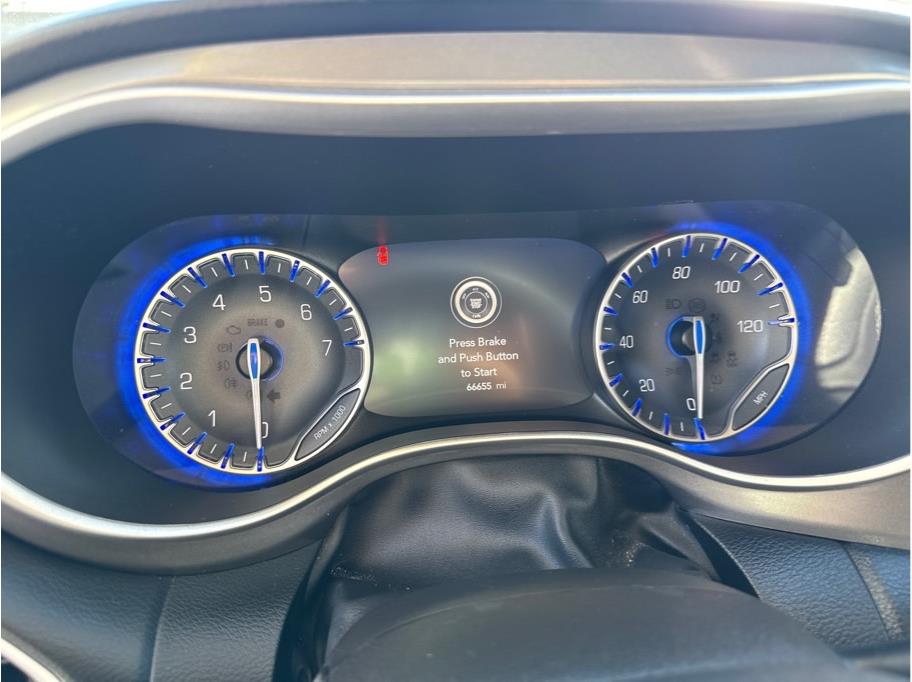 2023 Chrysler Pacifica Touring L - Photo 16