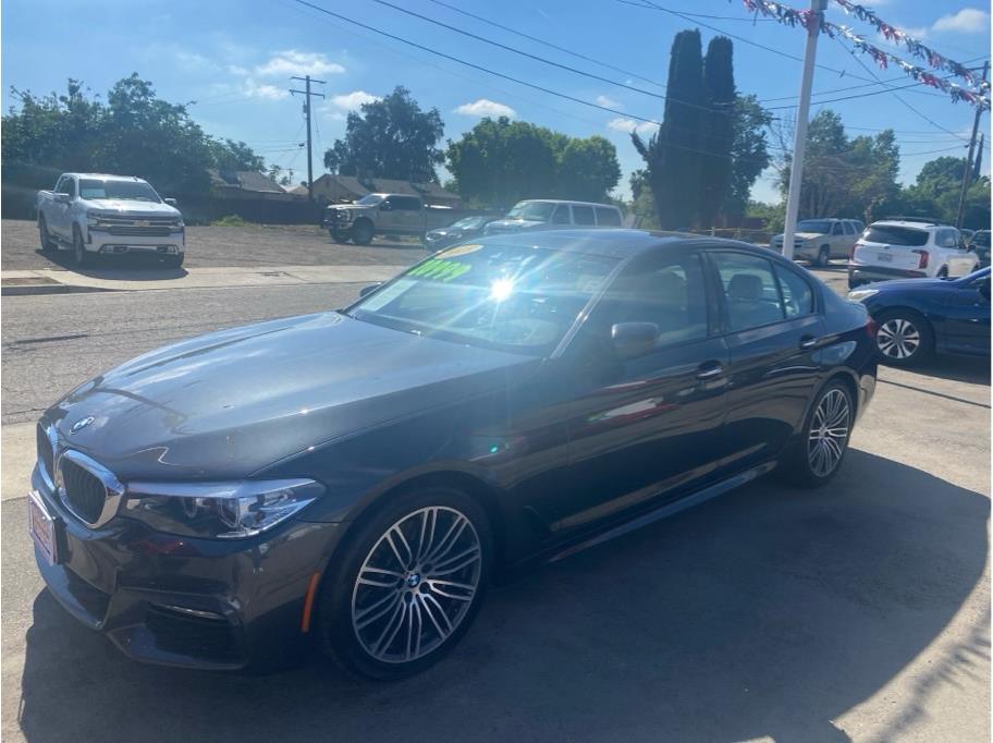 2018 BMW 5 Series 540i xDrive Sedan's photo