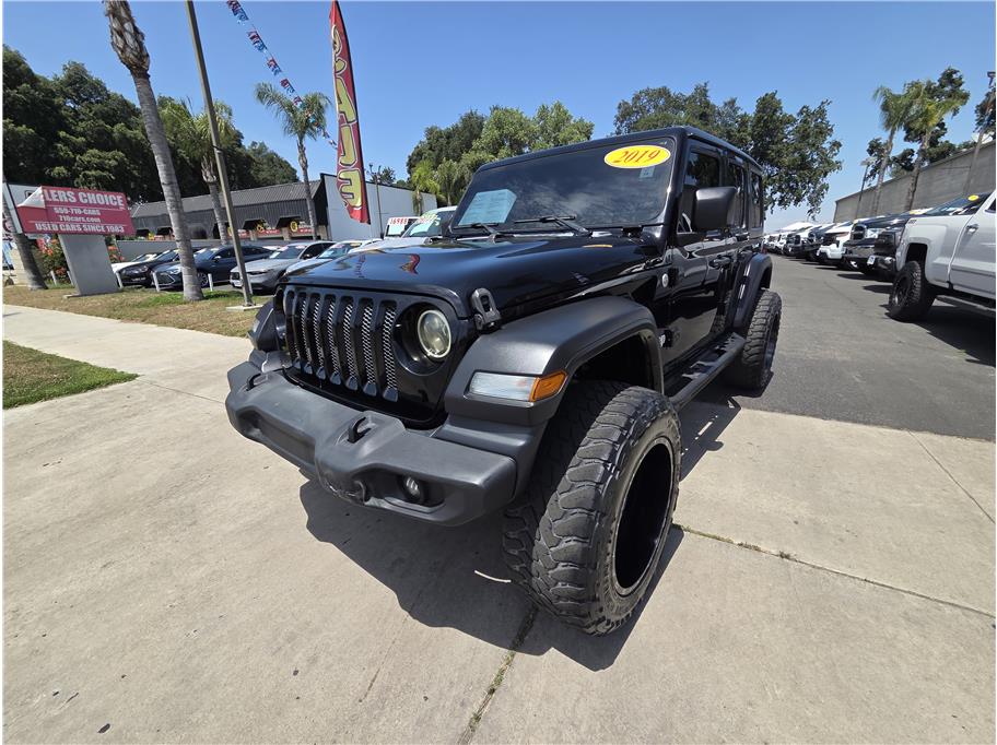 2019 Jeep Wrangler Sport S's photo