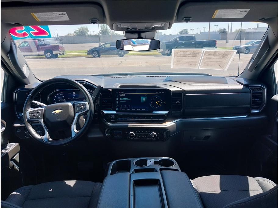 2025 Chevrolet Silverado 1500 LT - Photo 12