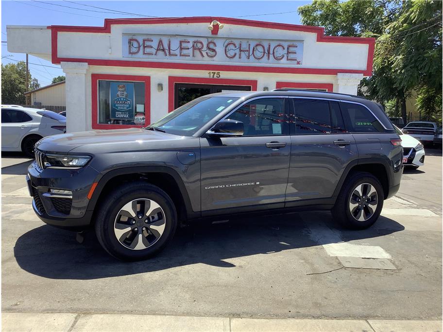 2022 Jeep Grand Cherokee 4xe from Dealers Choice