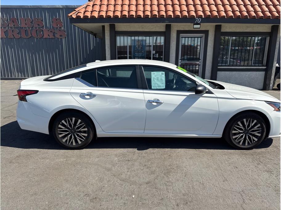 2025 Nissan Altima from Dealers Choice IV