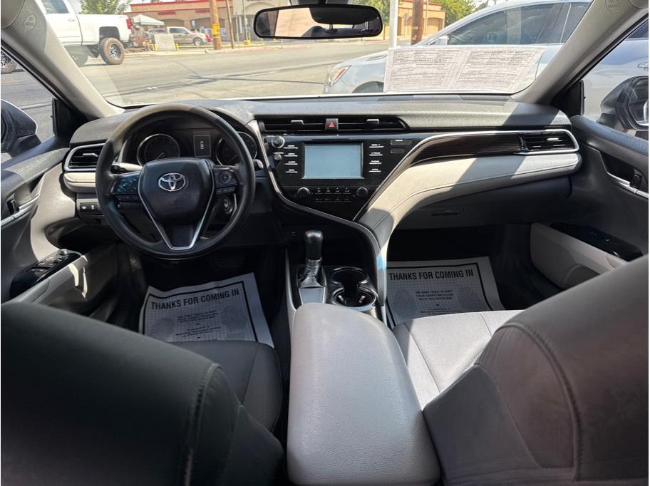 2018 Toyota Camry LE - Photo 12