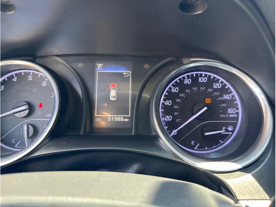 2018 Toyota Camry LE - Photo 18