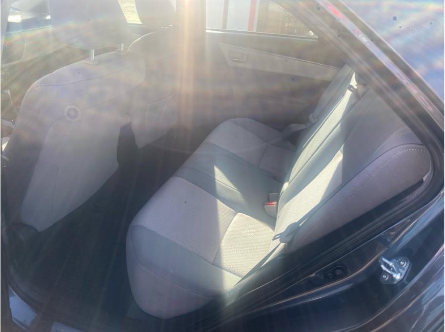 2015 Toyota Corolla LE - Photo 11