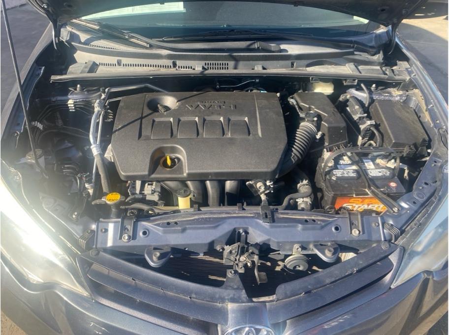 2015 Toyota Corolla LE - Photo 17