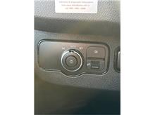 Vehicle Thumb #19