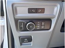 Vehicle Thumb #18