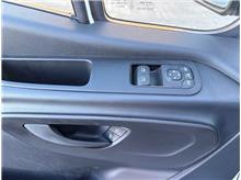 Vehicle Thumb #12