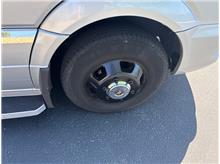 Vehicle Thumb #22