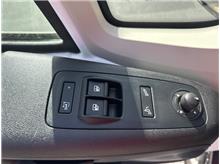Vehicle Thumb #18