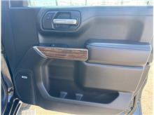 Vehicle Thumb #7