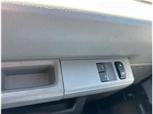 Vehicle Thumb #26