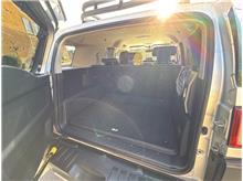 Vehicle Thumb #16