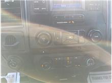 Vehicle Thumb #19