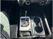 Vehicle Thumb #24