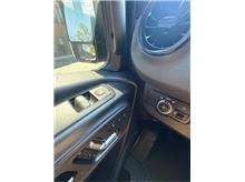 Vehicle Thumb #14