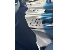 Vehicle Thumb #17